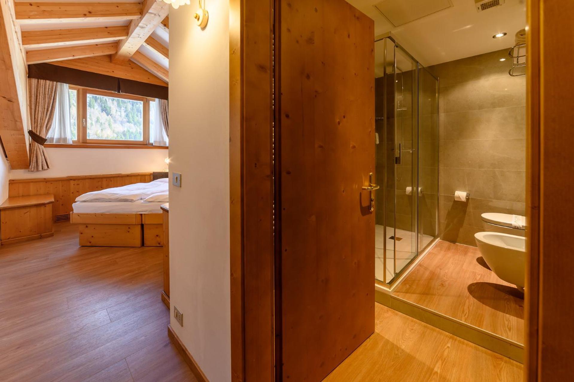 מדונה די קמפיליו Hotel Crozzon מראה חיצוני תמונה